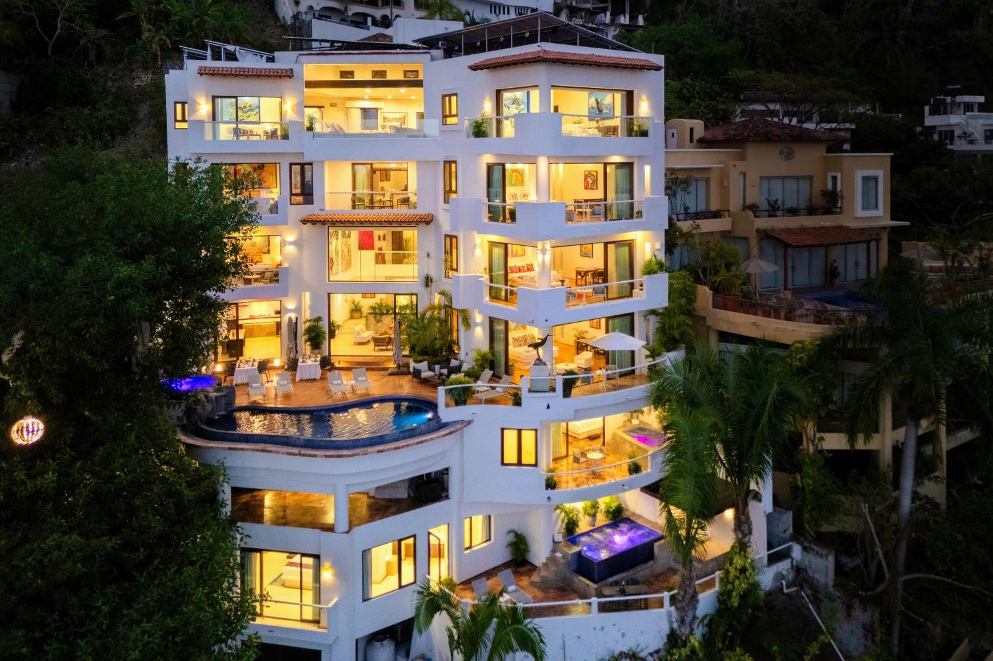 Villa Divina Luxury Boutique - Adults Only Puerto Vallarta Exterior photo