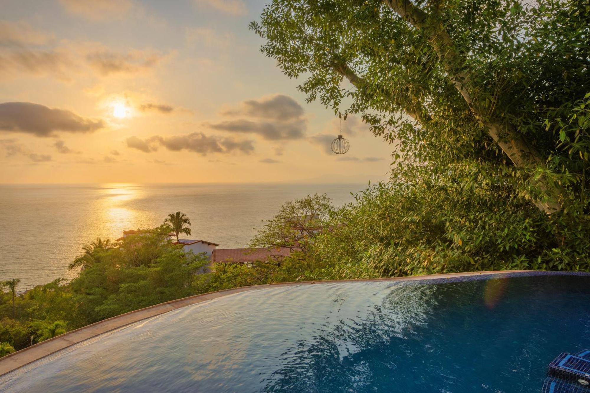 Villa Divina Luxury Boutique - Adults Only Puerto Vallarta Exterior photo