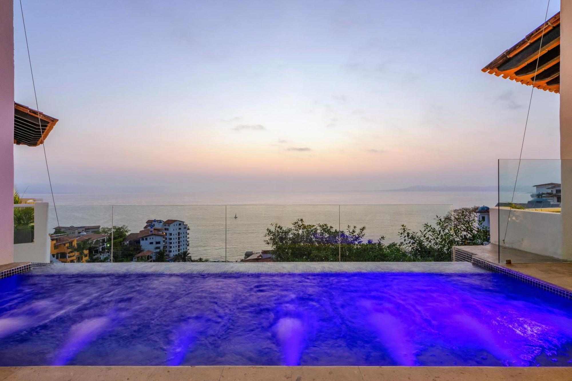 Villa Divina Luxury Boutique Puerto Vallarta Exterior photo